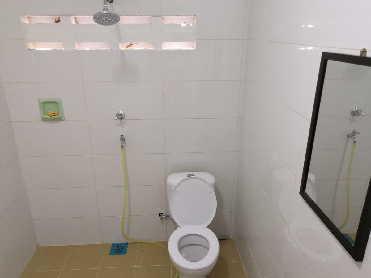 Homestay Barakah Cenang Langkawi パンタイ・サナング エクステリア 写真