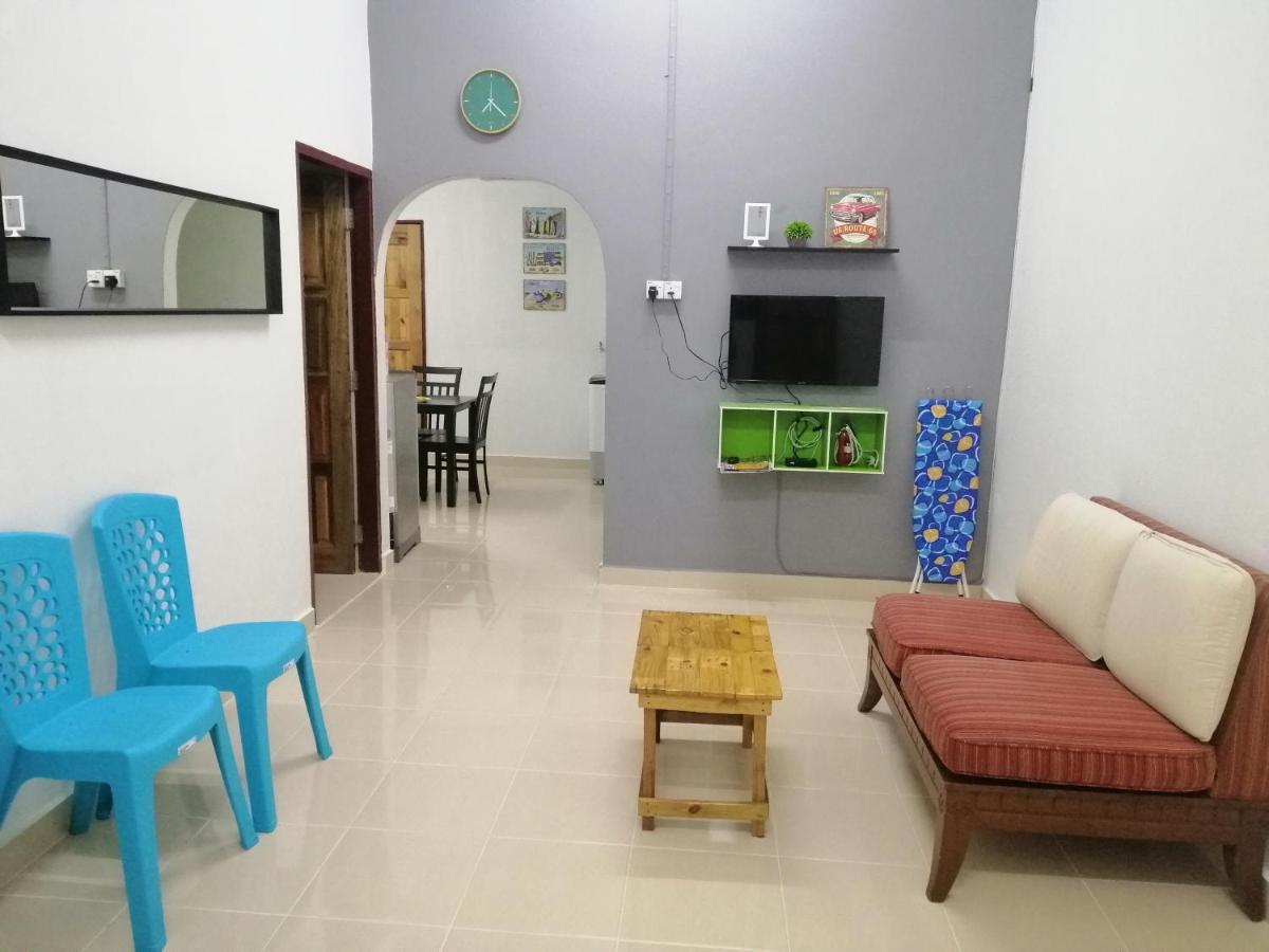 Homestay Barakah Cenang Langkawi パンタイ・サナング エクステリア 写真